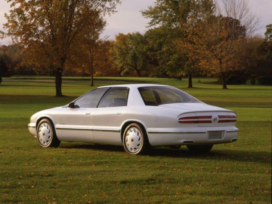  Buick Park Avenue Essence Concept 1989 года  (фото 3 из 8)